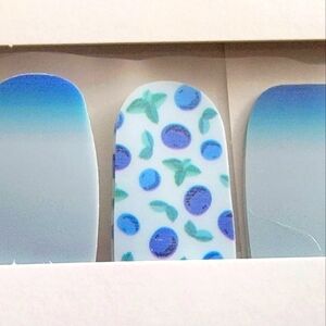 Color Street - Berry Sweet, New in Packaging